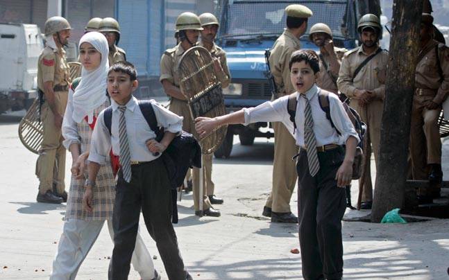 curfewliftedfromentirekashmirvalley